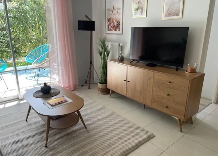 T2 Avec Jardinet Parking La Genette La Rochelle (Charente-Maritime)